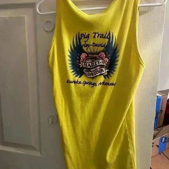 Womans extra large Harley Davidson yellow fitted tank - Picture 4 of 4